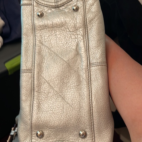 Tignanello since 1999 silver leather purse in great condition inside and out. - Picture 9 of 13